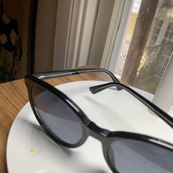 $405 round-frame Gucci Sunglasses, Men's listing, genuine - Picture 3 of 6